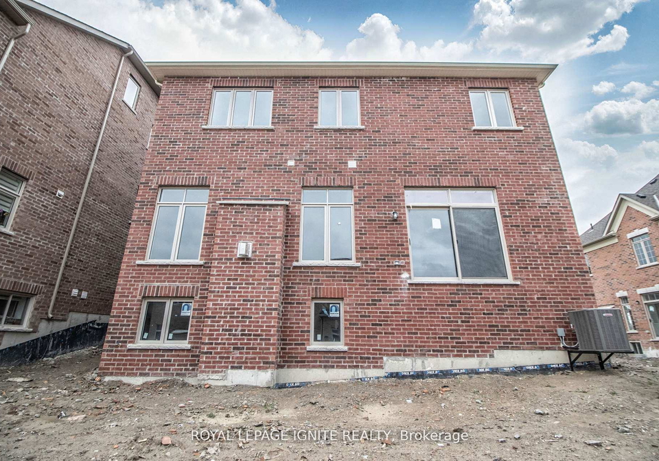 61-st-ives-crescent-whitby-ontario-e12251546