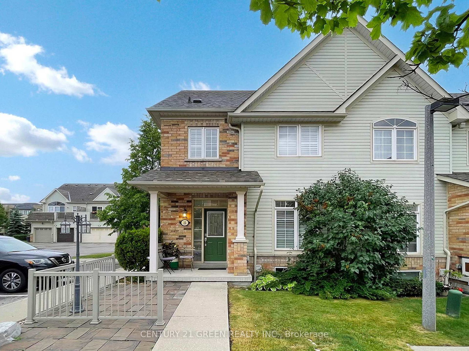 25-wicker-park-way-whitby-ontario-e12252062