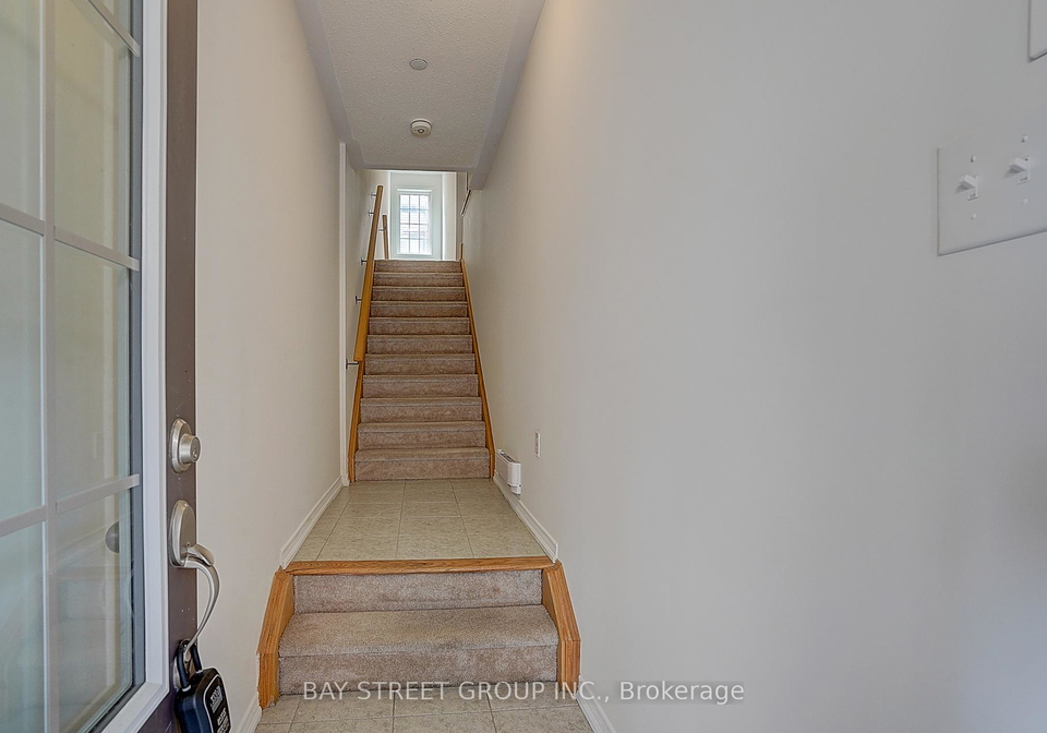 37-icy-note-path-oshawa-ontario-e12252564