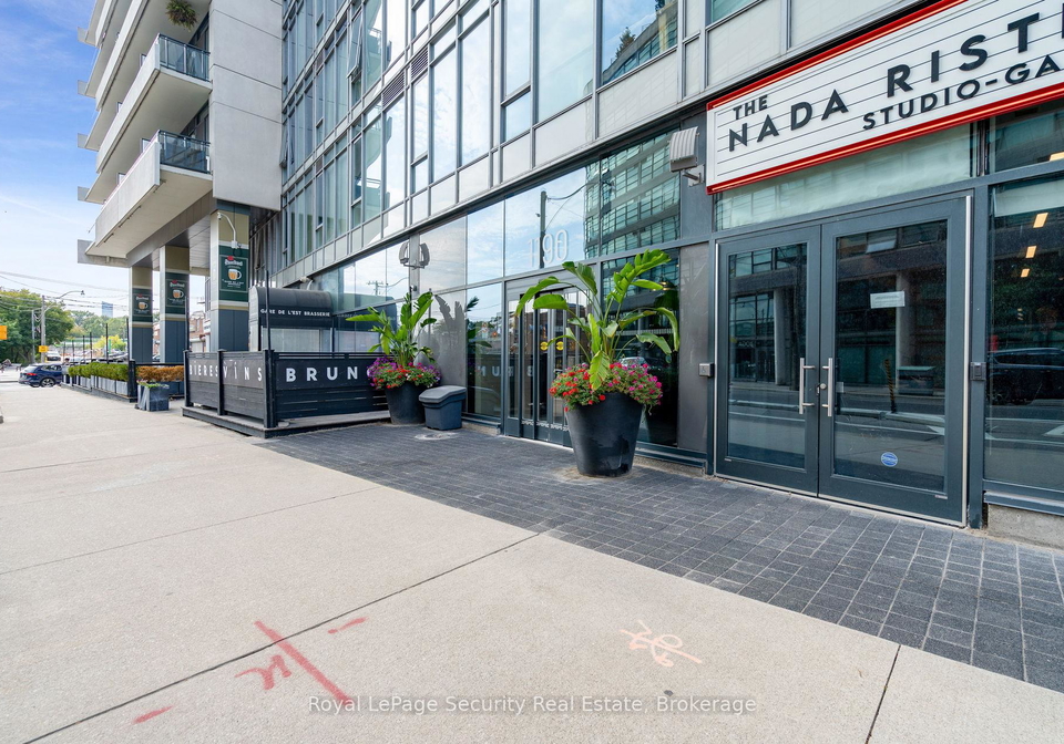 1190-dundas-street-toronto-ontario-e12253237