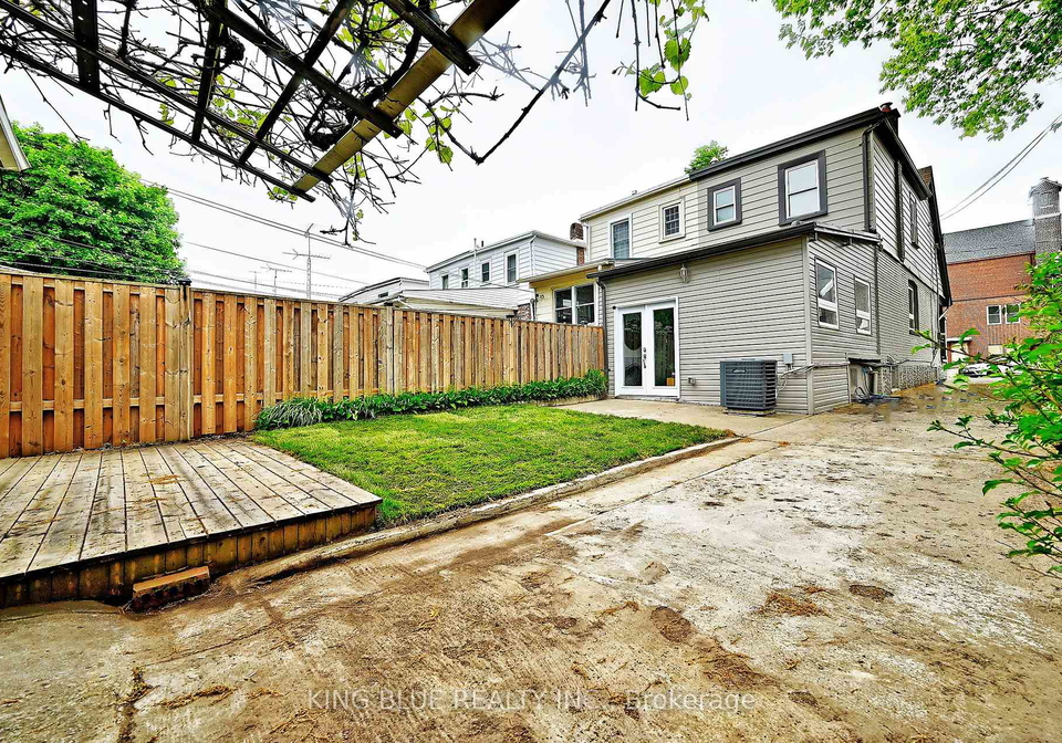 707-milverton-boulevard-east-york-ontario-e12254165