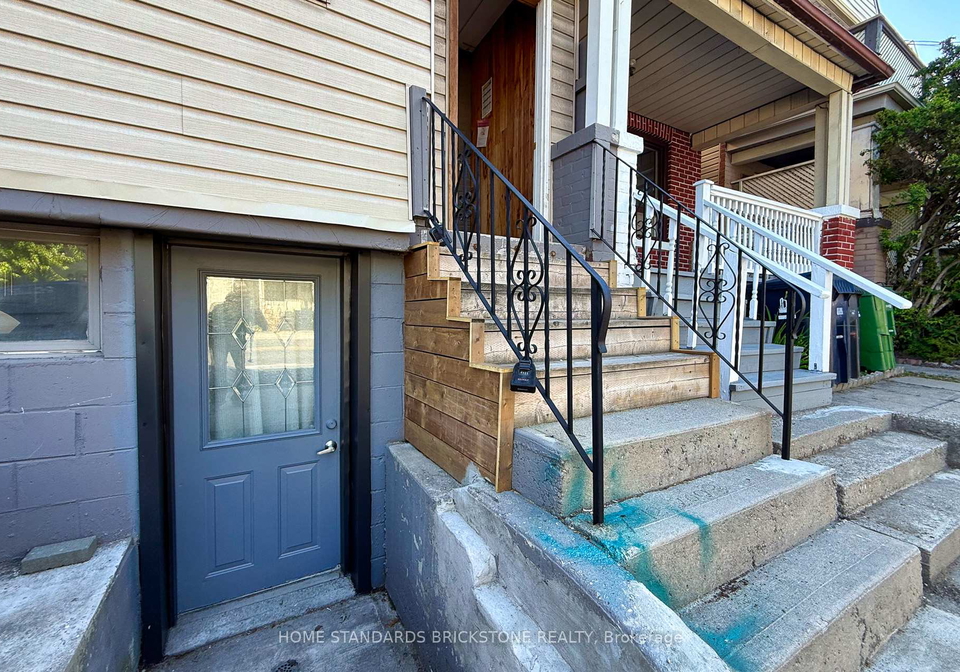 792-pape-avenue-east-york-ontario-e12254623
