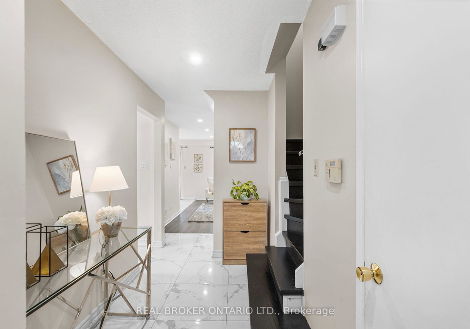 1434-anton-square-pickering-ontario-e12255247