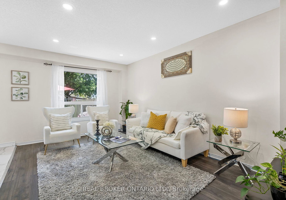 1434-anton-square-pickering-ontario-e12255247