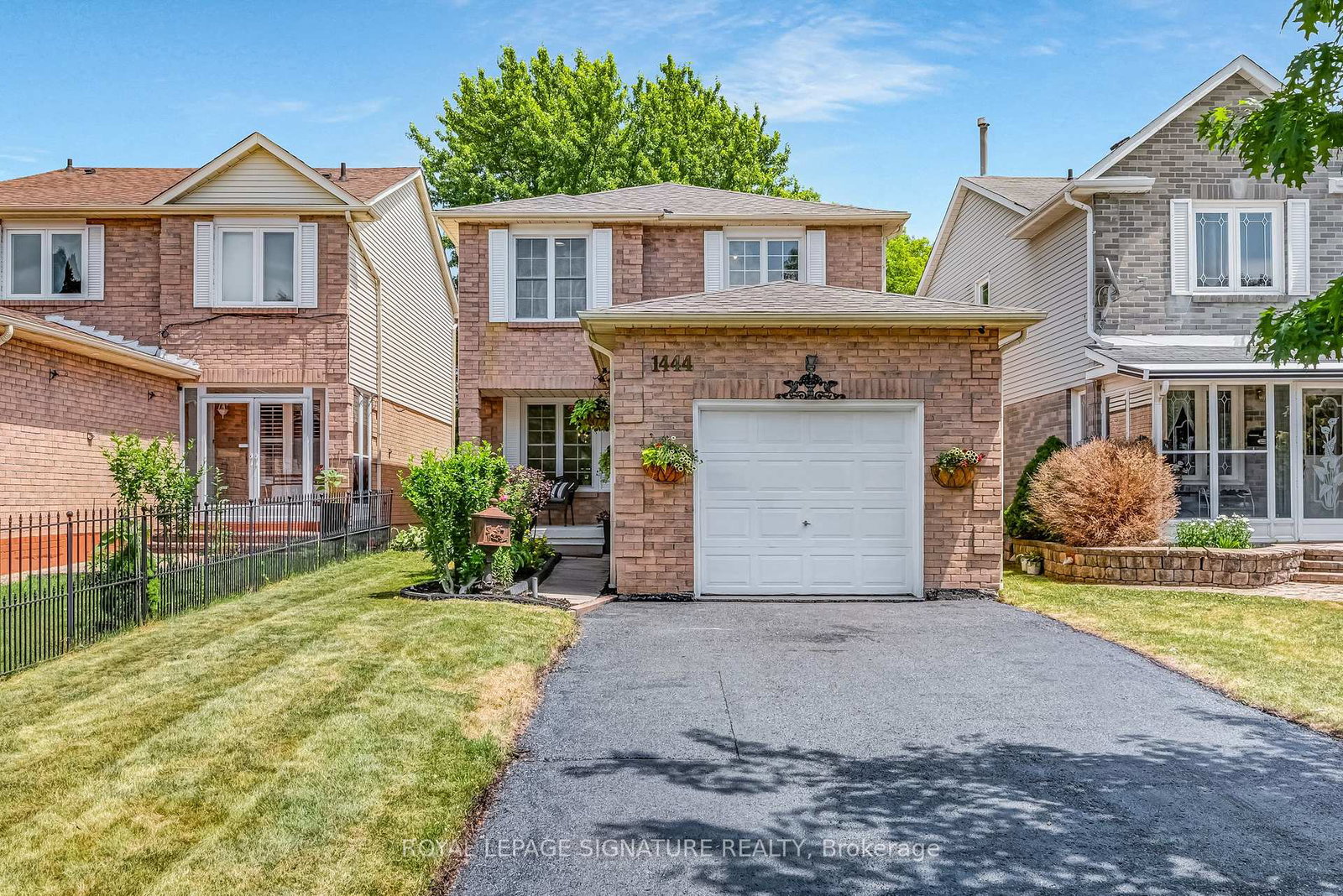 1444-anton-square-pickering-ontario-e12256301