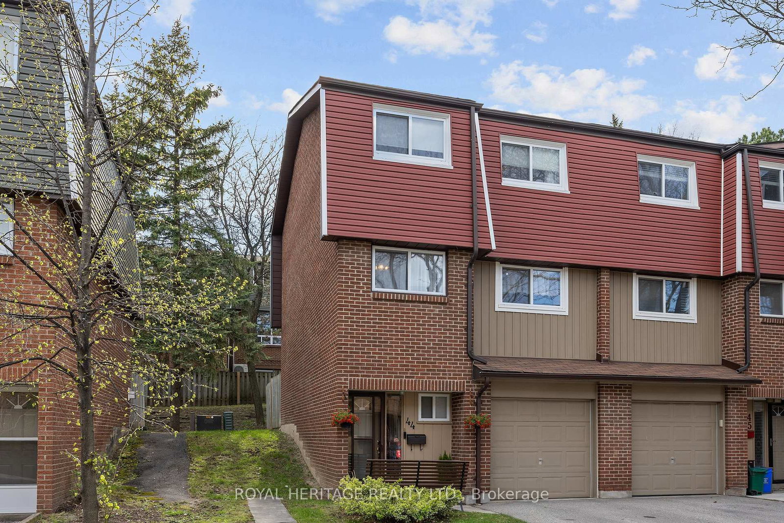 1310-fieldlight-boulevard-pickering-ontario-e12257046