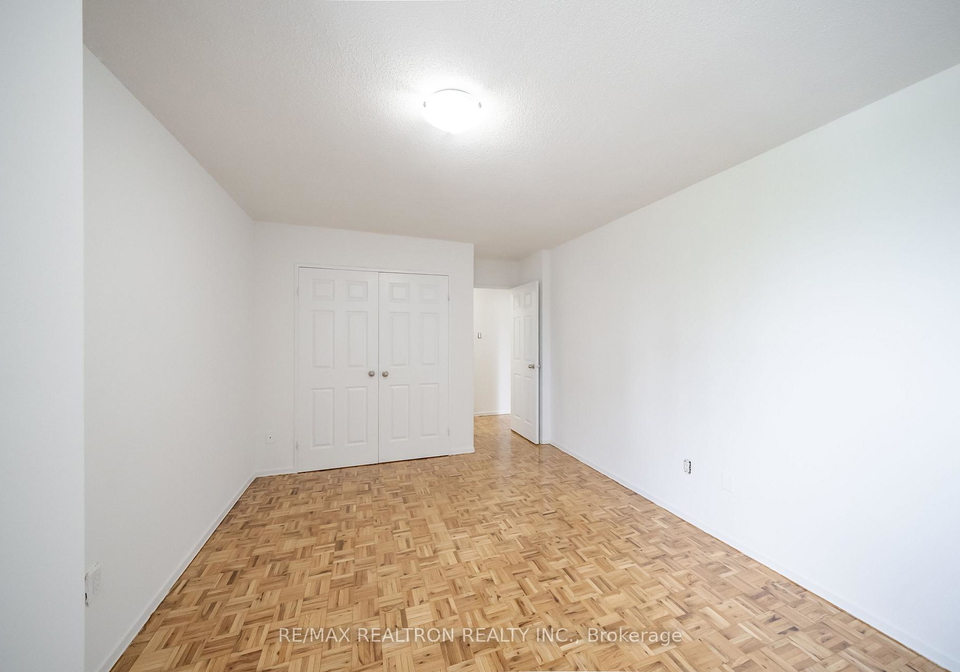 5-glamorgan-avenue-scarborough-ontario-e12257775
