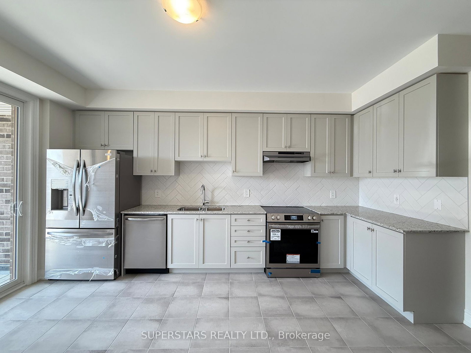 2926-whites-road-pickering-ontario-e12258265