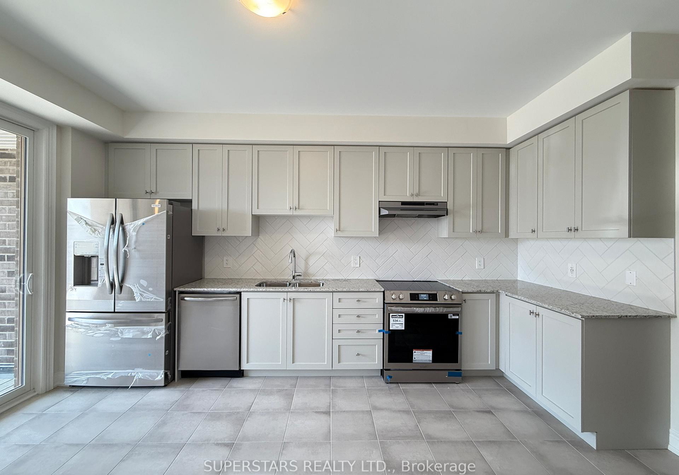 2926-whites-road-pickering-ontario-e12258265