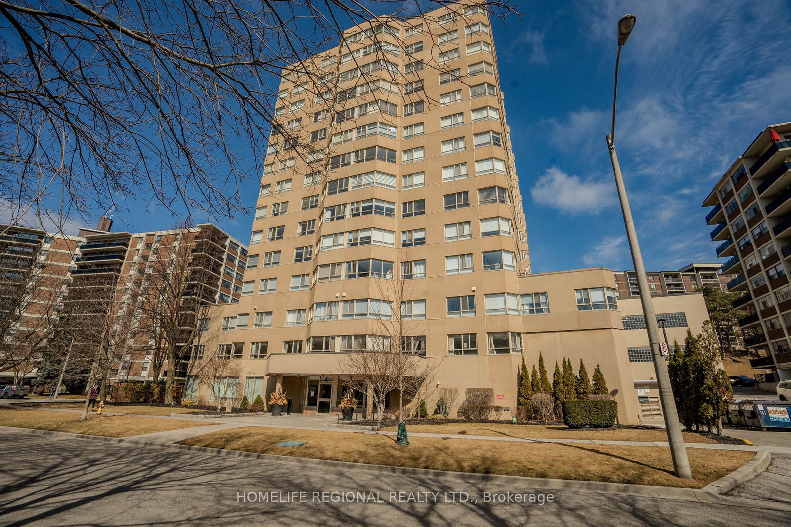 4-park-vista-east-york-ontario-e12259179