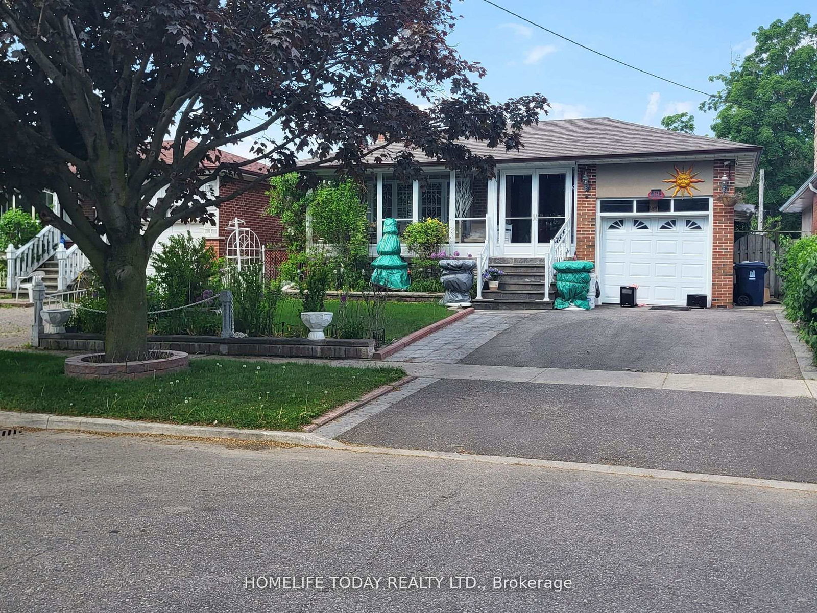 10-doerr-road-scarborough-ontario-e12259237