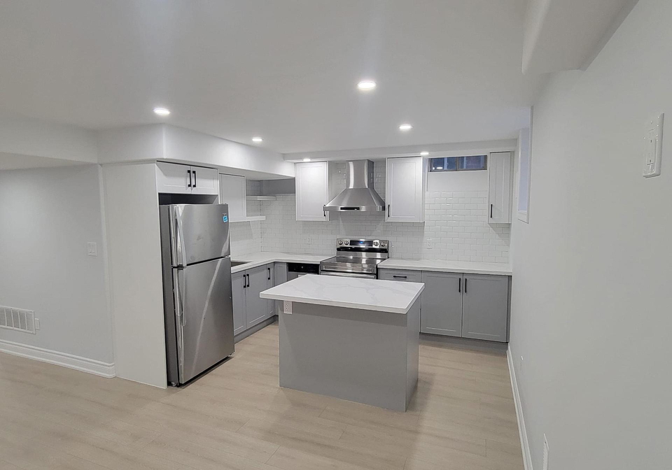 28-vickery-street-whitby-ontario-e12259915