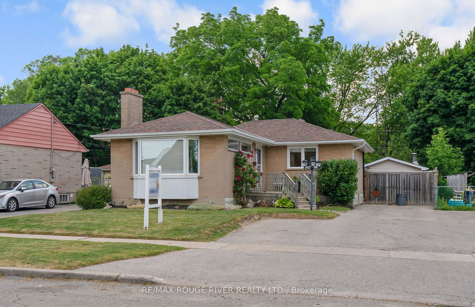 3-forest-road-ajax-ontario-e12260084