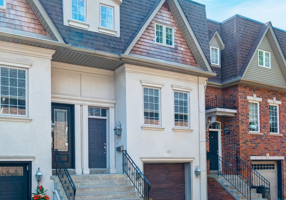 134-edgewood-avenue-toronto-ontario-e12260143