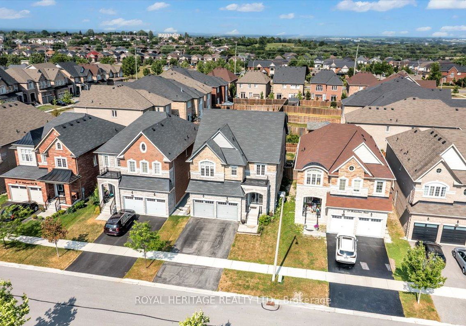 47-buttonshaw-street-clarington-ontario-e12261207