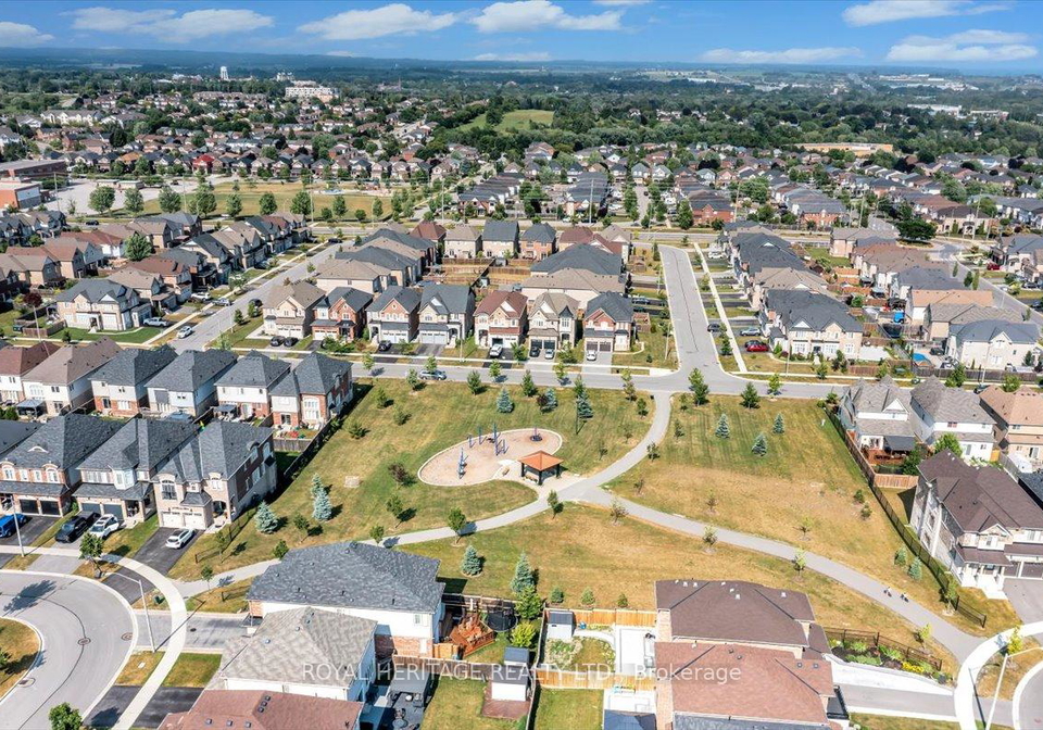 47-buttonshaw-street-clarington-ontario-e12261207