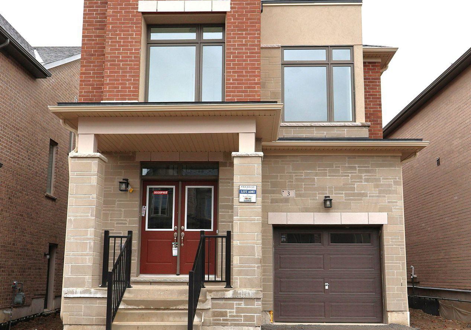 3-armilia-place-whitby-ontario-e12261655
