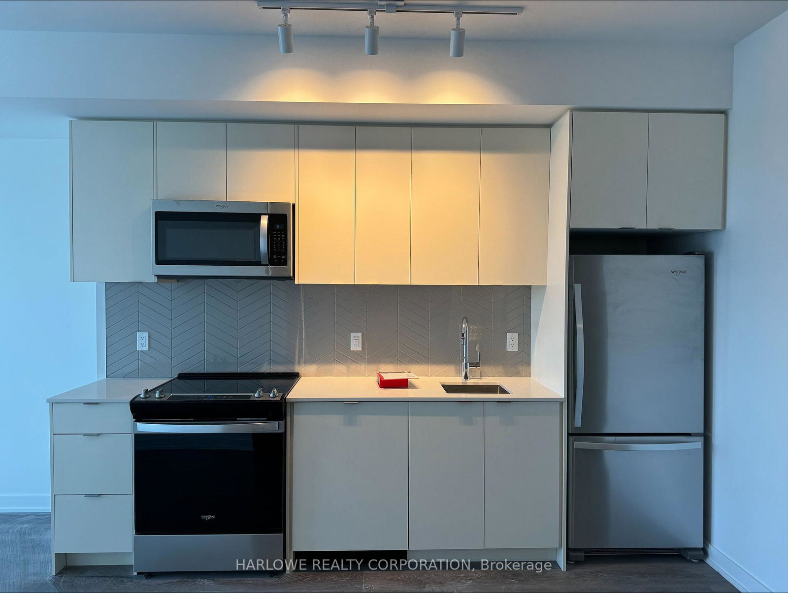 1606-charles-street-whitby-ontario-e12262266