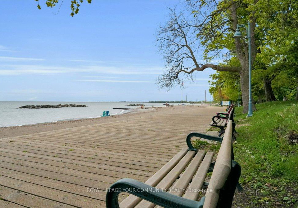 23-fernwood-park-avenue-toronto-ontario-e12262882