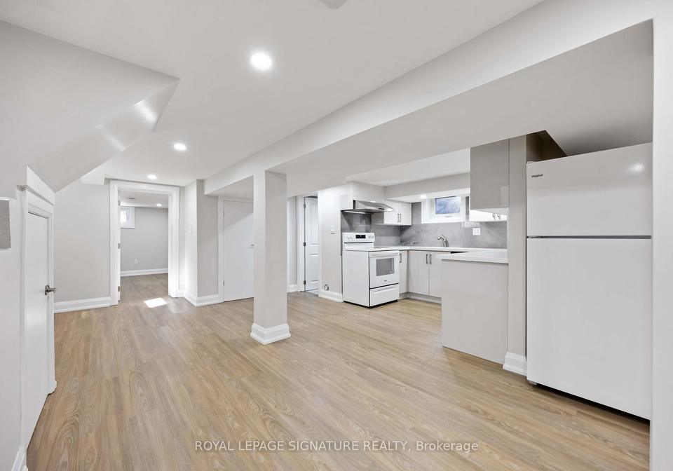 24-glenshaw-crescent-east-york-ontario-e12264587