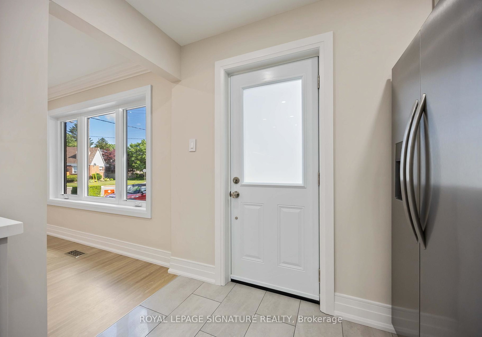 24-glenshaw-crescent-east-york-ontario-e12264588