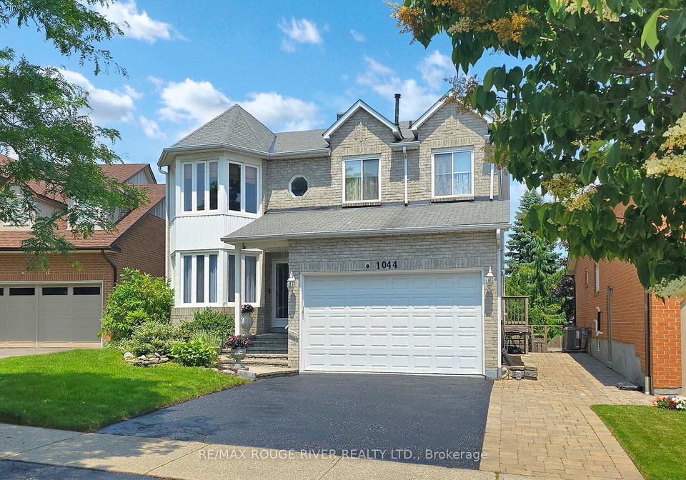 1044-rambleberry-avenue-pickering-ontario-e12265132