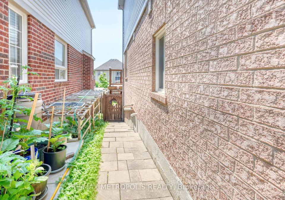 1632-pennel-drive-oshawa-ontario-e12265339