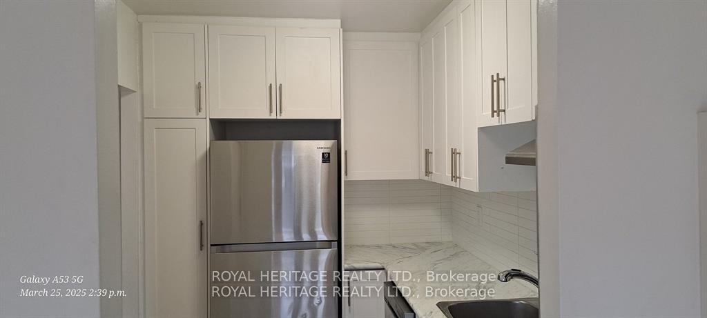945-simcoe-street-n-oshawa-ontario-e12265939