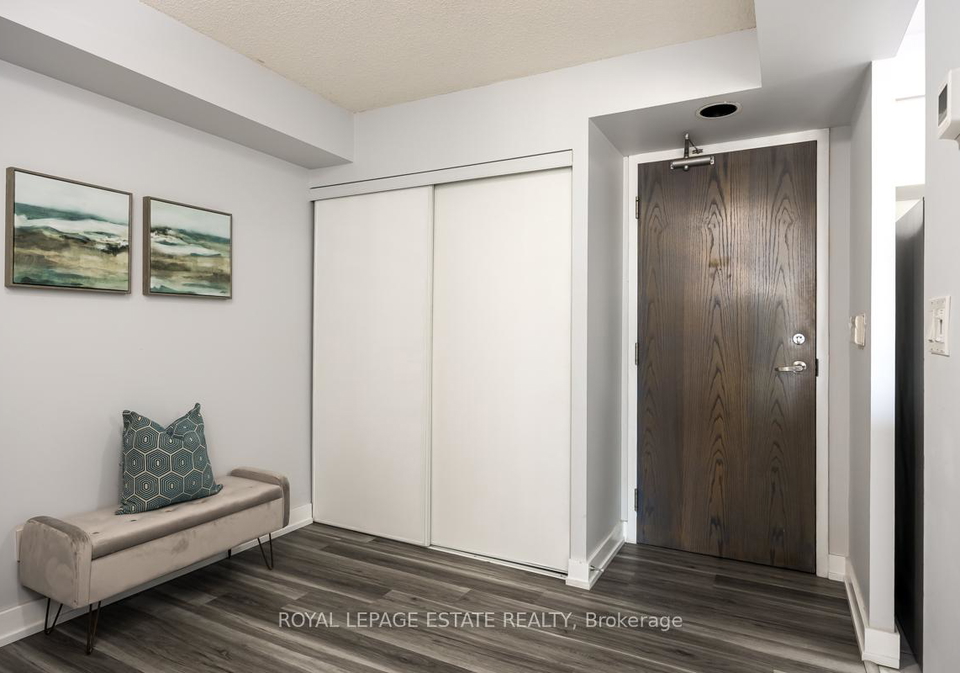 1797-queen-street-e-toronto-ontario-e12266435