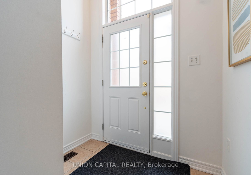 33-ignatius-lane-scarborough-ontario-e12267216