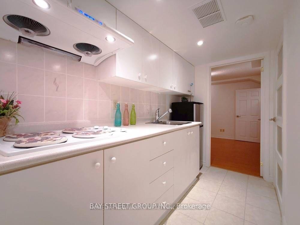18-nanaberry-street-scarborough-ontario-e12267598