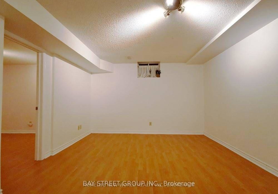 18-nanaberry-street-scarborough-ontario-e12267598