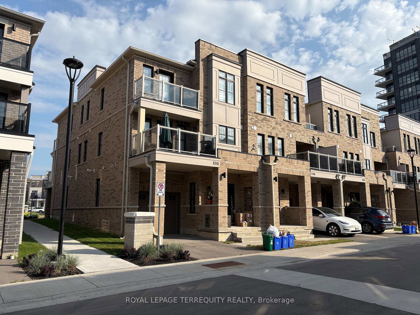 232-lord-elgin-way-clarington-ontario-e12267686