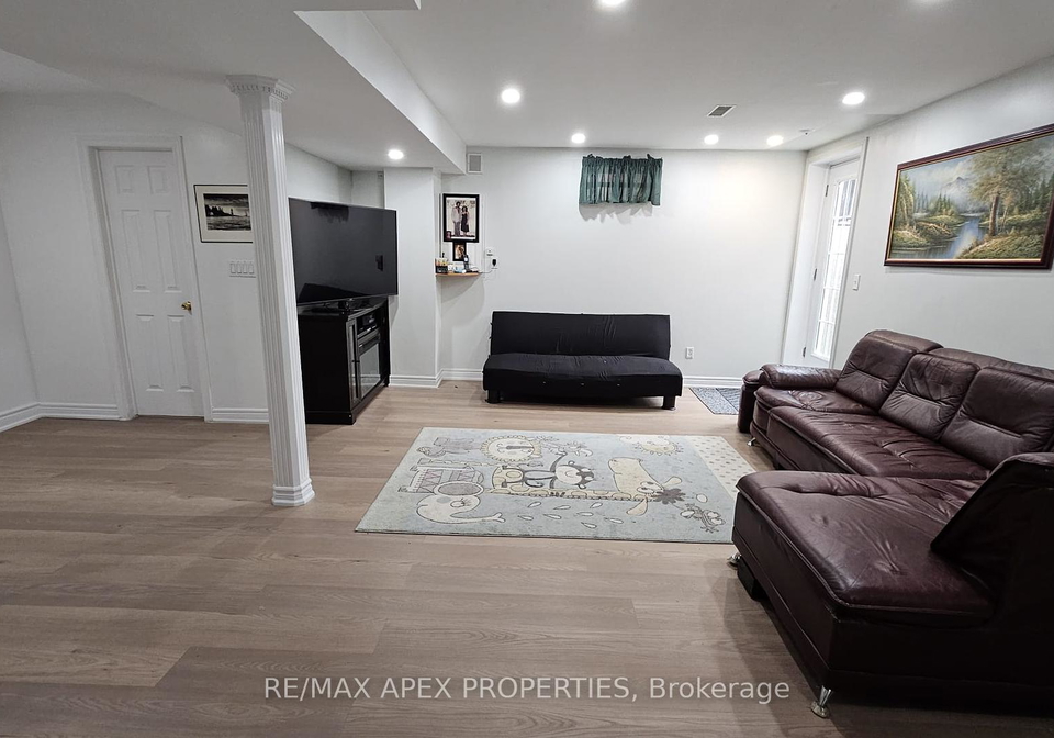 1804-holbrook-basement-court-pickering-ontario-e12267739