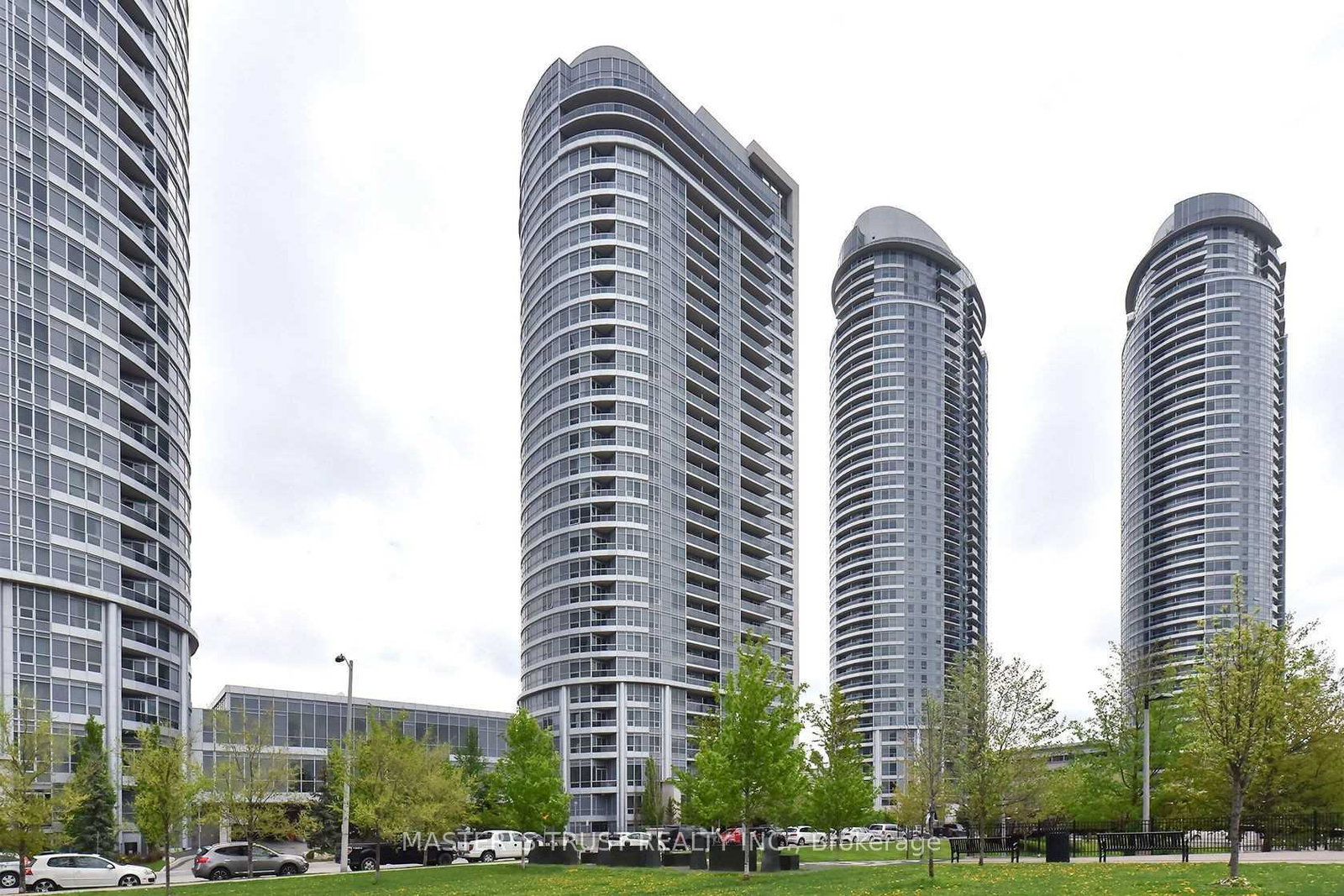 151-village-green-square-scarborough-ontario-e12268354