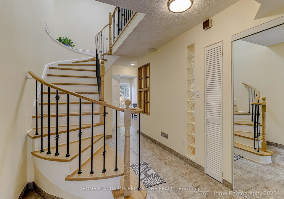16-lansbury-drive-scarborough-ontario-e12268485