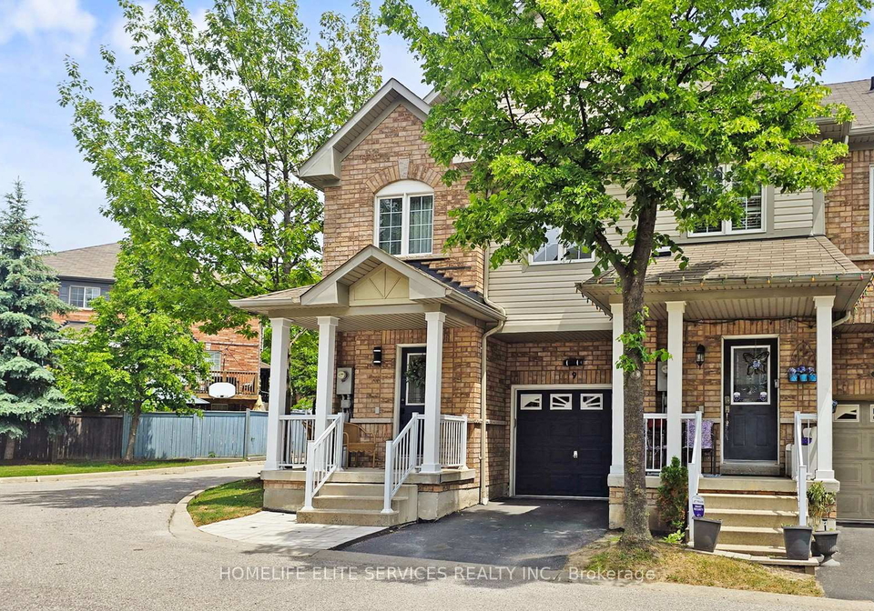 9-abela-lane-ajax-ontario-e12268496