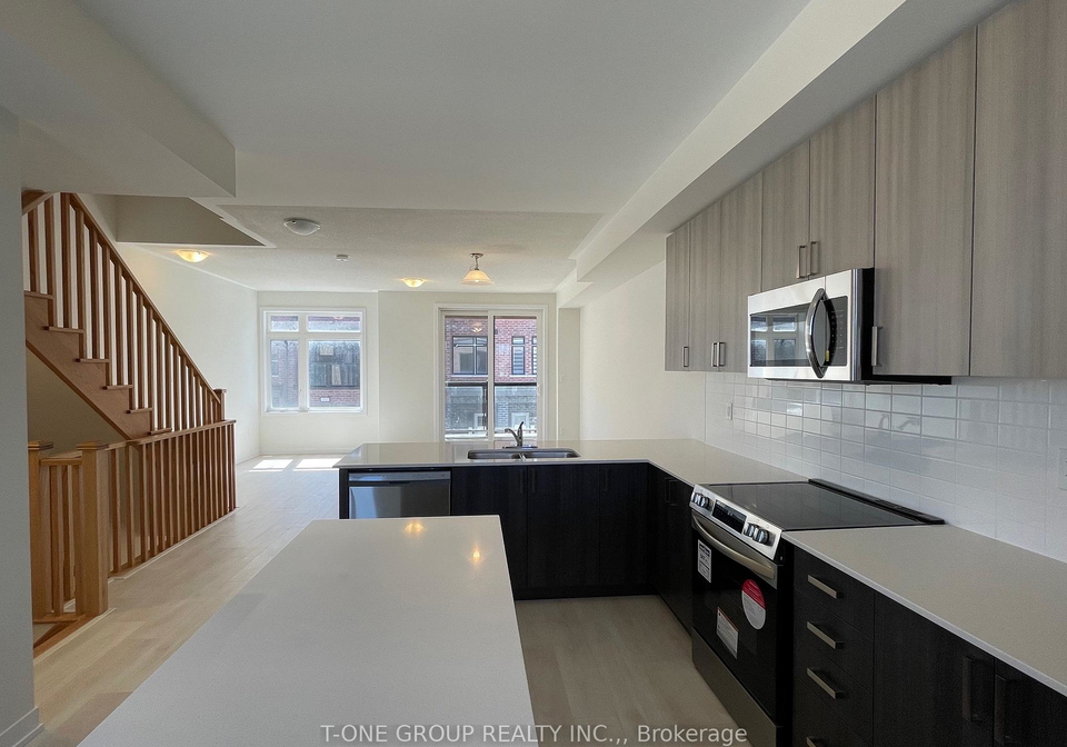 1865-parkway-pickering-ontario-e12268773