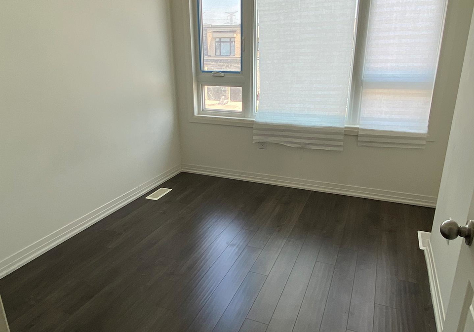 18-larkin-lane-n-clarington-ontario-e12268909