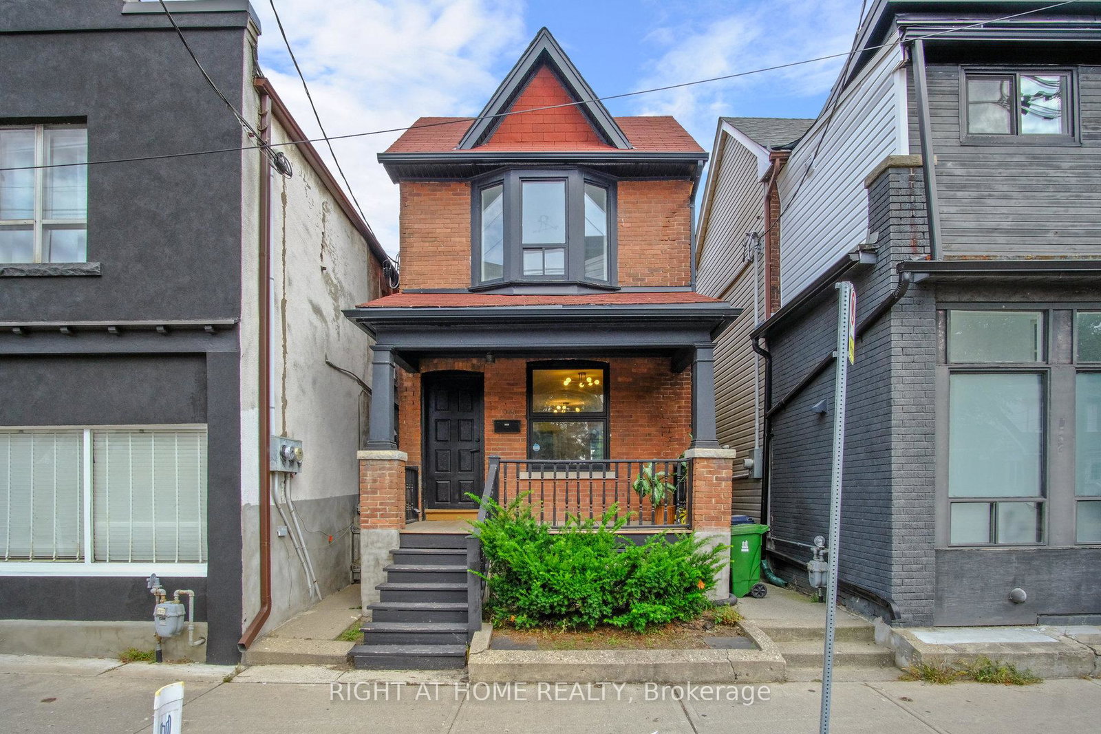 1055-woodbine-avenue-east-york-ontario-e12269018