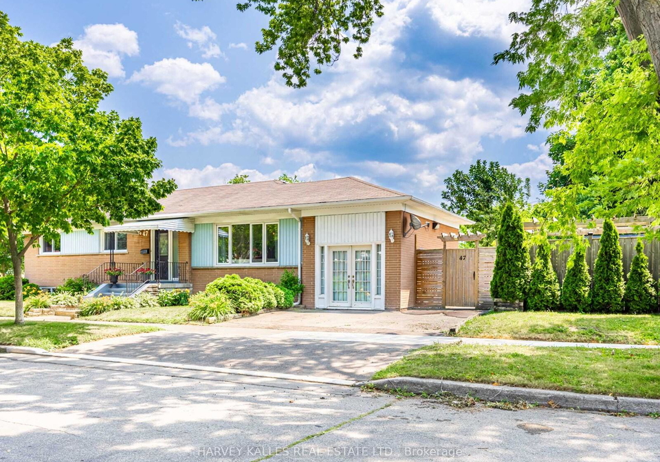 47-basildon-crescent-scarborough-ontario-e12269385
