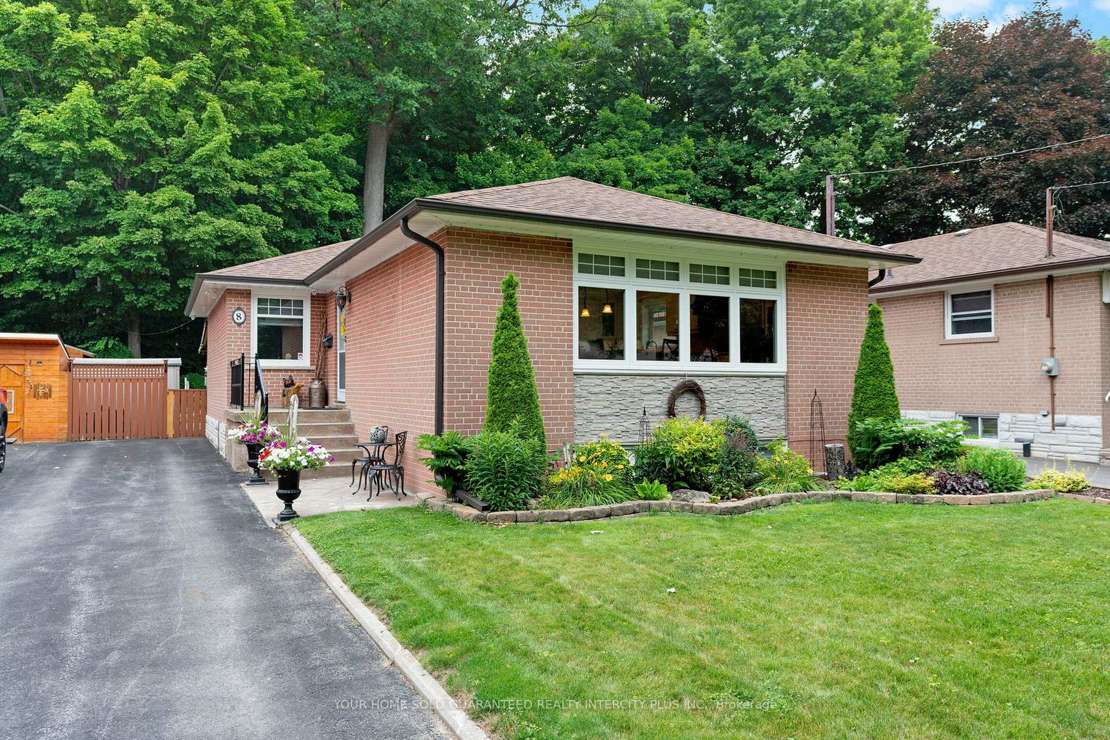 8-neapolitan-drive-scarborough-ontario-e12273052