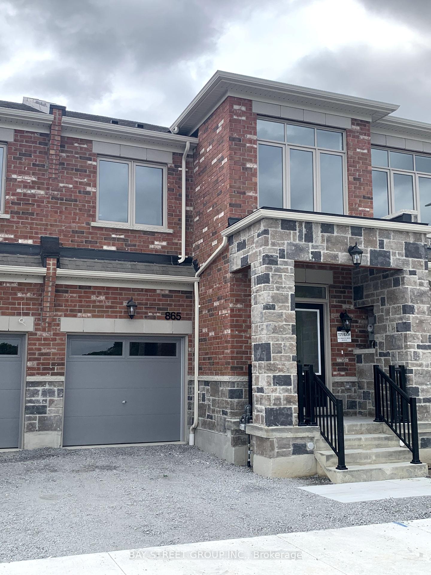 865-smooth-rock-avenue-pickering-ontario-e12273154