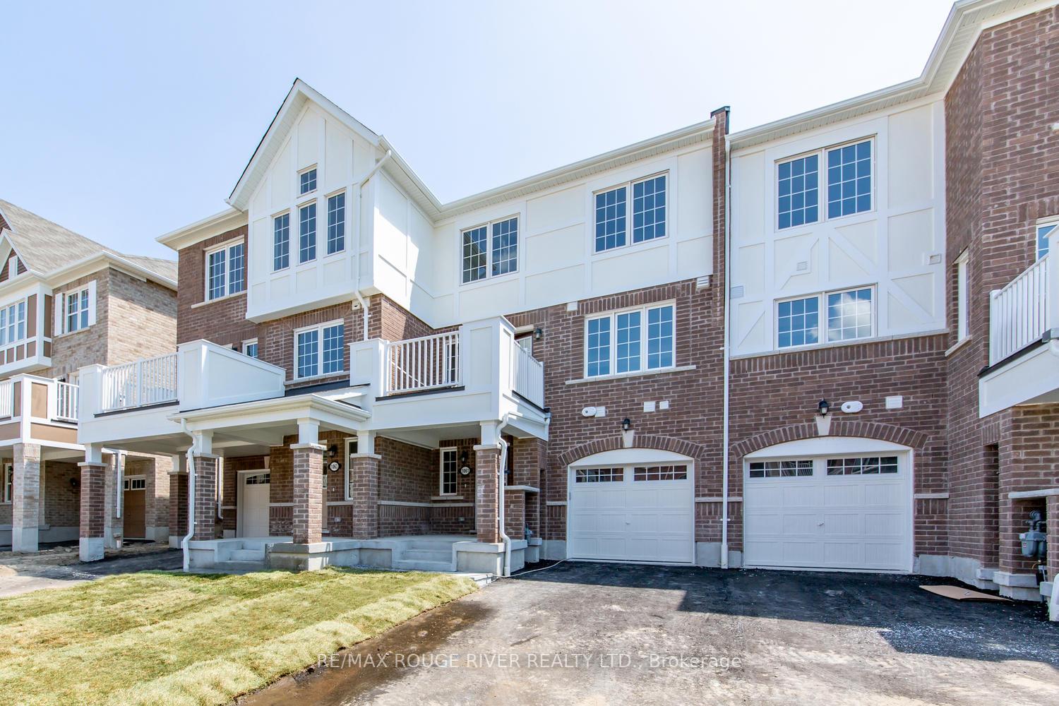 1061-clipper-lane-pickering-ontario-e12273213