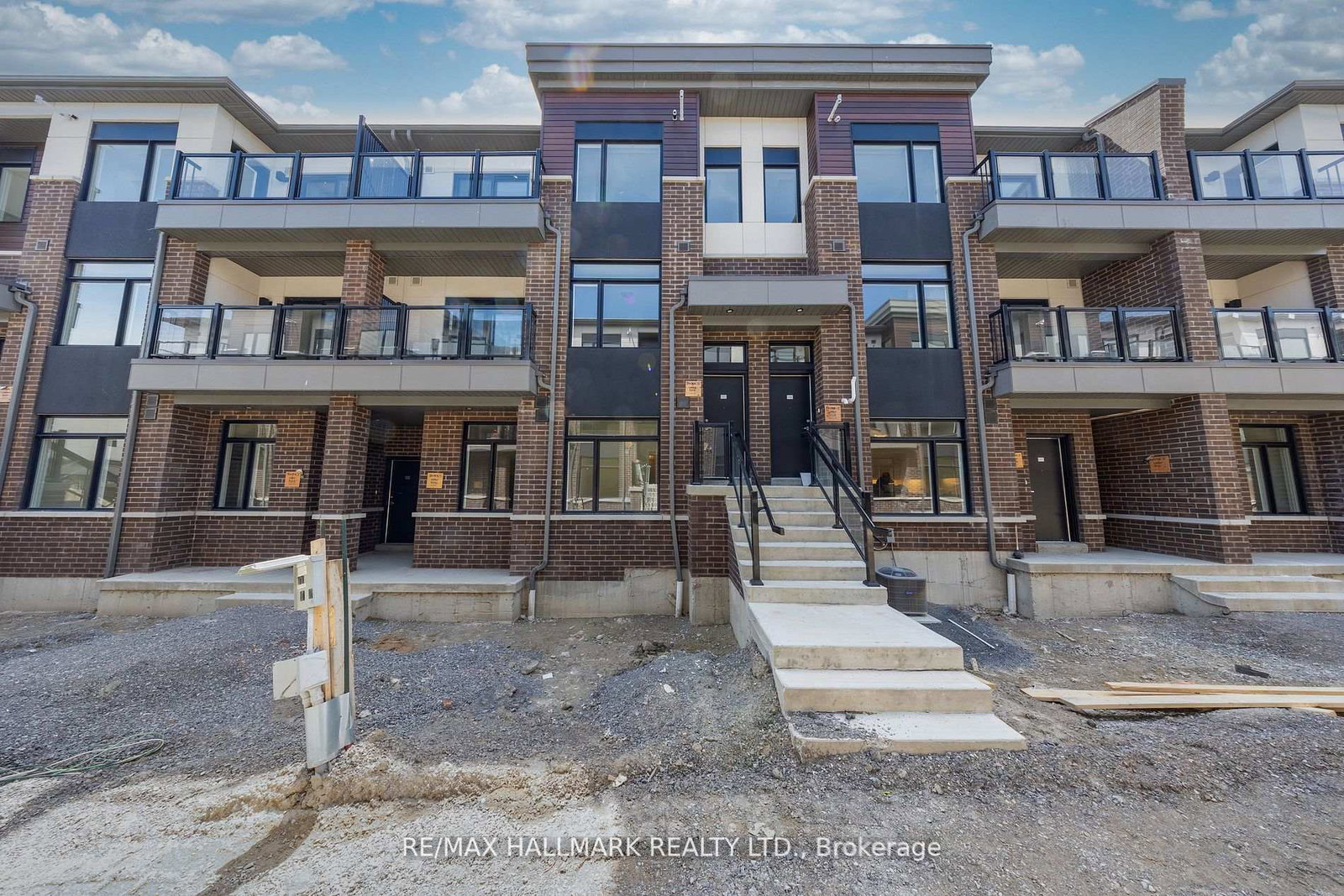 1695-dersan-street-pickering-ontario-e12273397