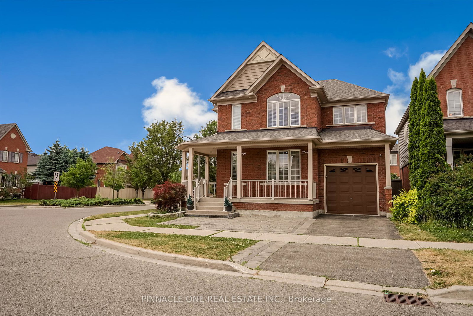 2-marriner-crescent-ajax-ontario-e12274198