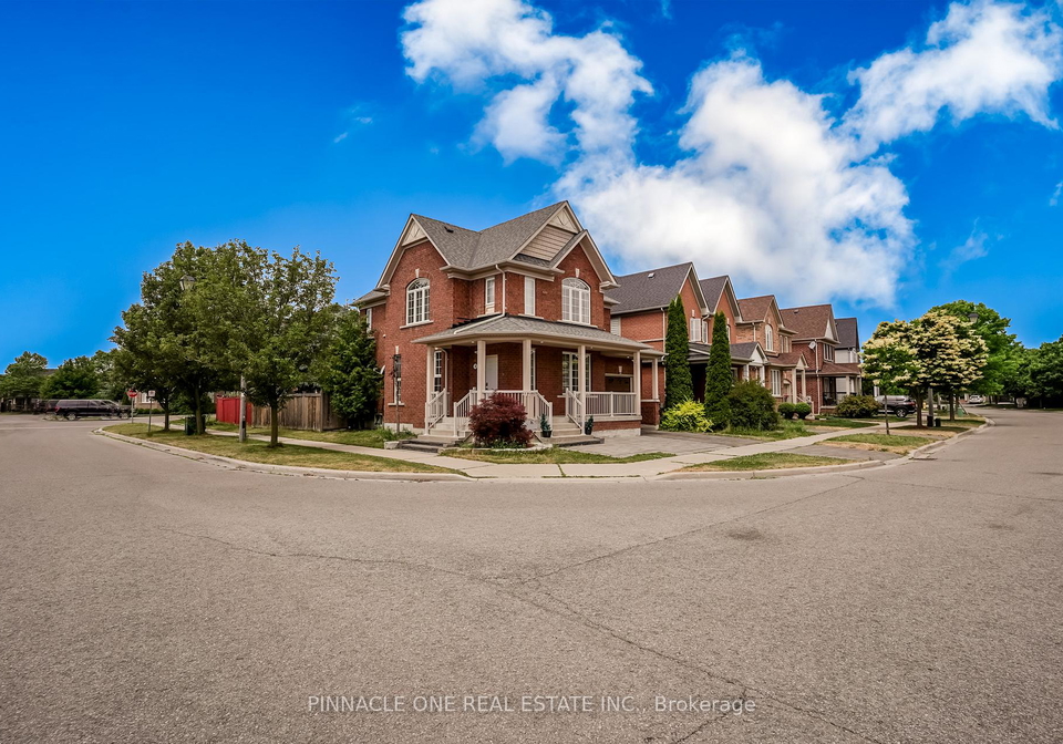 2-marriner-crescent-ajax-ontario-e12274198
