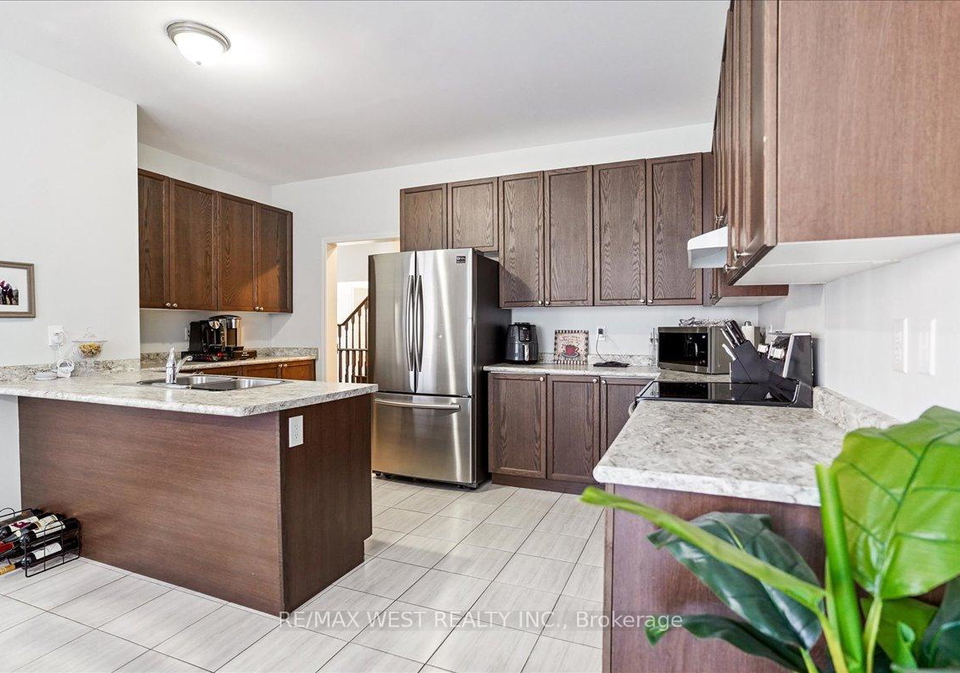 363-windfields-farm-drive-w-oshawa-ontario-e12274243