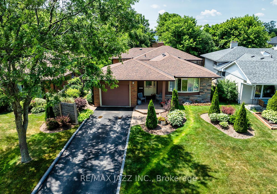 351-orange-crescent-oshawa-ontario-e12274328