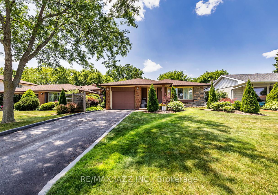 351-orange-crescent-oshawa-ontario-e12274328